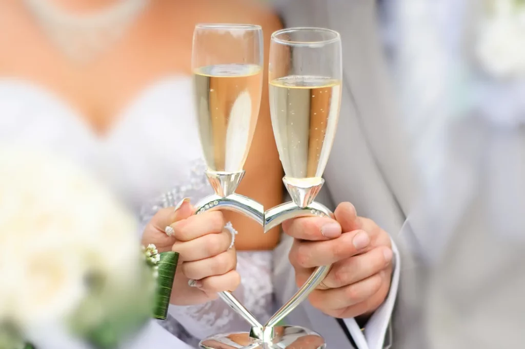 Celebración de aniversarios de boda, bodas de plata y bodas de oro.